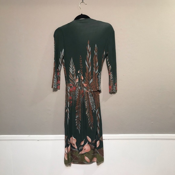 Dress - Picture 2 of 4